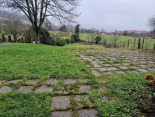 Near VEZELISE (54) 2 village houses with outbuildings to renovate / approx. 1000 m2 Land