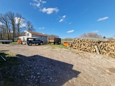 Proche de XERTIGNY (88) Propriete à vendre MAISON 4 pièces (env. 140 m2)  + GARAGE AUTOMOBILES de 900 m2 / TERRAIN 7500 m2 env. 