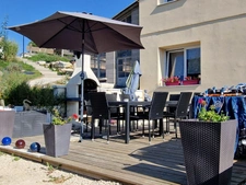 MAISON T6 avec TERRASSE DEPENDANCE GARAGE PISCINE et TERRAIN  proche de MIRECOURT (88)
