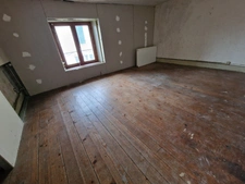 HOUSE for sale in VITTEL (88) Possibility of creating 2 apartments, a 2-bedroom and a 3-bedroom, on a 400 m² plot
