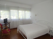 Vosges Department (88), BAINS-LES-BAINS - Building with 9 two-room apartments with balconies / Land of approximately 1000 m²