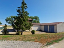 Dpt Vosges (88), à vendre proche MIRECOURT  - Immeuble 'Haut Standing' avec habitation T6, local, garages Terrain