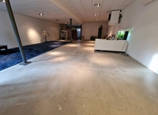 BUILDING for sale in VITTEL (88): COMMERCIAL PREMISES and 2 SPACIOUS APARTMENTS