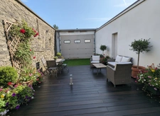 BUILDING for sale in VITTEL (88): COMMERCIAL PREMISES and 2 SPACIOUS APARTMENTS