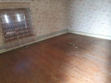 Maison T5 à vendre VITTEL (88) avec petit garage, cave et terrain 