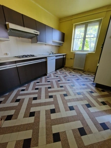 MAISON T9 avec LOCAL à vendre Axe EPINAL / CHARMES - MAISON avec TERRASSE, GARAGE et TERRAIN 