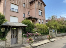 MAISON à vendre 8 pièces VITTEL (88) dont 4 appartements sur 1 095 m² de TERRAIN 