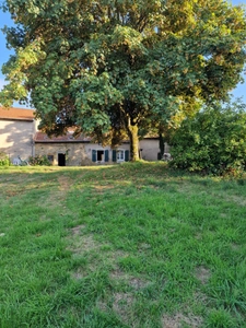 Secteur VEZELISE (54) Ensemble de 2 Fermes et dépendances à rénover / 1000 m2 env Terrain