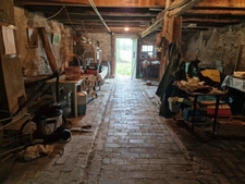 Near VEZELISE (54) 2 village houses with outbuildings to renovate / approx. 1000 m2 Land
