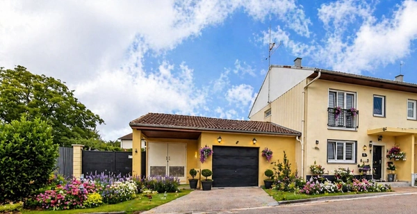Maison à vendre 5 pièces axe CONTREXEVILLE LAMARCHE (88) avec TERRASSE  GARAGE et TERRAIN clos