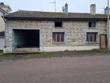Vosges Department (88), for sale near CHÂTENOIS VITTEL P6 house to be completely renovated