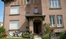 MAISON à vendre 8 pièces VITTEL (88) dont 4 appartements sur 1 095 m² de TERRAIN 