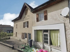 Immeuble à vendre Axe EPINAL GERARDMER (88) IMMEUBLE  T5 + T3 + LOCAL + GARAGE et TERRAIN