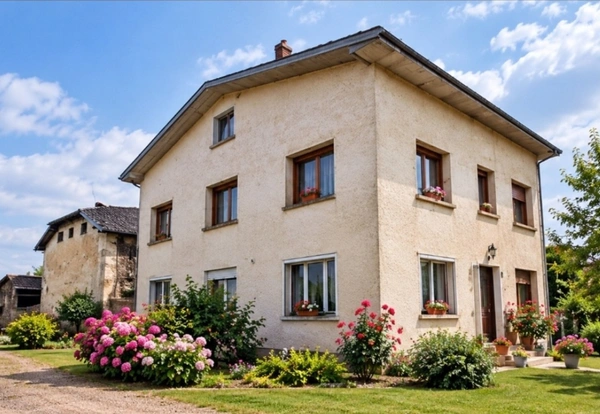 MAISON à vendre proche VITTEL (88) avec GARAGE et ATELIER - TERRAIN :env. 1400 m2
