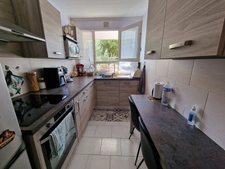APPARTEMENT à vendre 5 pièces d'env 90 m2 VITTEL (88) avec BALCON, GARAGE, 2 CAVES