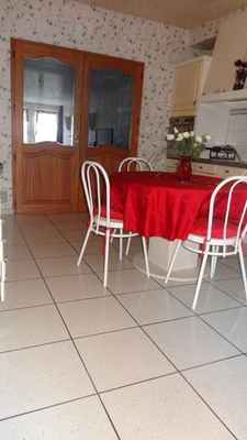 Dpt Vosges (88),  MIRECOURT MAISON de ville P6 avec TERRASSE couverte, cave