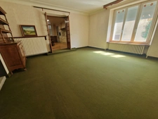 ENSEMBLE IMMOBILIER ( MAISON T6 + GRANDES DEPENDANCES ) à vendre 5 pièces (SH. 251 m2) proche CONTREXEVILLE (88) sur TERRAIN de 1102 m2