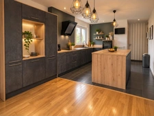Axe NANCY EPINAL - PROPRIÉTÉ à vendre 7 pièces secteur CHARMES (88) avec PISCINE hors-sol, JACUZZI et TERRAIN de 2415 m2