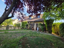 Maison d'exception à Conflans sainte Honorine avec un studio indépendant !