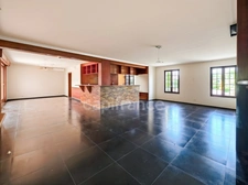 Maison d'exception à Conflans sainte Honorine avec un studio indépendant !