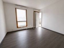 Dpt Val d'Oise (95), à vendre HERBLAY-SUR-SEINE appartement T2 41m2 avec stationnement privatif et balcon