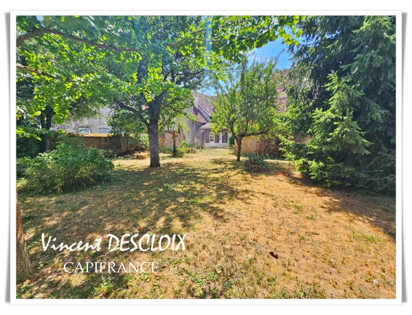Maison à vendre 7 pièces SAULIEU (2110)