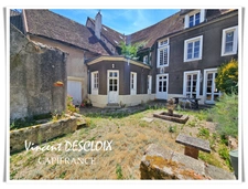Maison à vendre 7 pièces SAULIEU (2110)