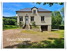 Maison à vendre 3 pièces DUN LES PLACES (58230) sur environ 2000m² de terrain sans voisins.