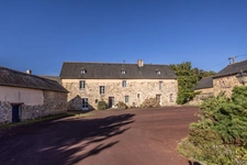 Dpt Ille et Vilaine (35), à vendre SAINT PERN propriete P6 de 228,5 m² - Terrain de 5 218,00 m² 