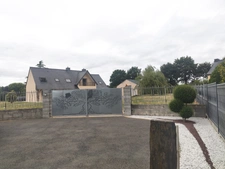 Maison avec hangar 