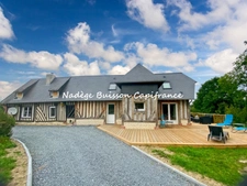 Maison normande 7 pièces – XVIIIᵉ siècle – 140 m² – Terrain 1 954 m² – 15 km Cabourg – 2 h Paris 