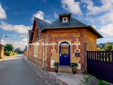 À vendre à DIVES SUR MER Maison de ville de charme de 112 m² avec 2 appartements