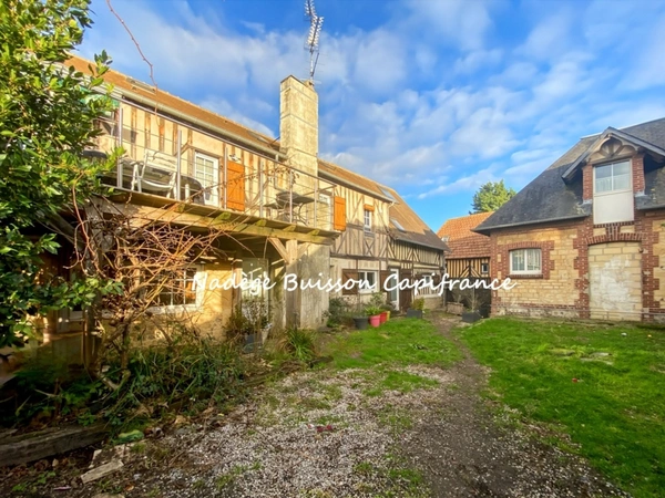 Maison en colombage de 10 pièces avec appartement de 3 pièces Dives-sur-Mer