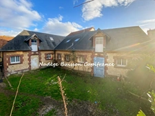 10-room half-timbered house with a 3-room apartment and a space to be converted, Dives-sur-Mer