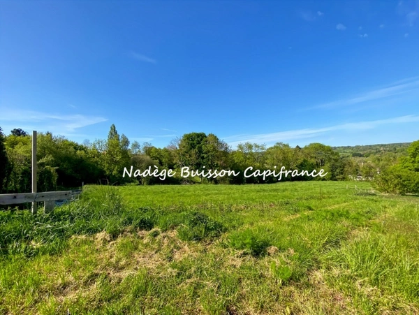 Terrain à vendre de 3 260 m² dans un environnement résidentiel recherché à GONNEVILLE SUR MER (14)