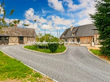Maison normande 7 pièces – XVIIIᵉ siècle – 140 m² – Terrain 1 954 m² – 15 km Cabourg – 2 h Paris 