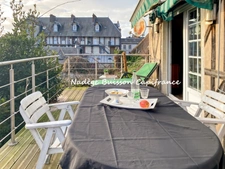 10-room half-timbered house with a 3-room apartment and a space to be converted, Dives-sur-Mer