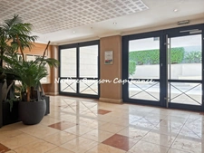 2-room apartment in Deauville - south-facing terrace of 20 m² - private garage - beach within walking distance