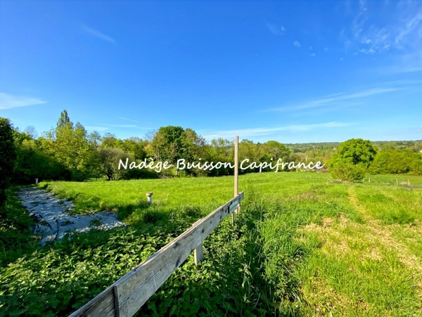 Terrain à vendre de 3 201 m² dans un environnement résidentiel recherché à GONNEVILLE SUR MER (14)