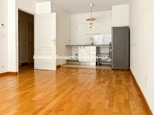 2-room apartment in Deauville - south-facing terrace of 20 m² - private garage - beach within walking distance
