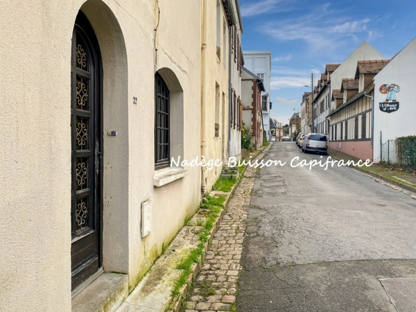 À Vendre : Immeuble d’Habitation d'environ 85 m² au sol Modulable à Dives-sur-Mer