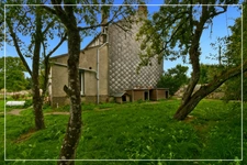 Dpt Cher (18),Grande maison de campagne à personaliser – 4 chambres – Dépendances et verger