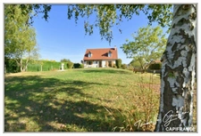 Dpt Cher (18), à vendre CHATEAUMEILLANT maison P5 de 135,2 m² - Terrain de 2 933 m² - Plain pied