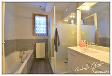 Dpt Cher (18), à vendre CHATEAUMEILLANT maison P5 de 135,2 m² - Terrain de 2 933 m² - Plain pied
