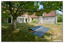 Propriété à vendre à Touchay : 2 maisons avec 4.5 hectares TOUCHAY (18)