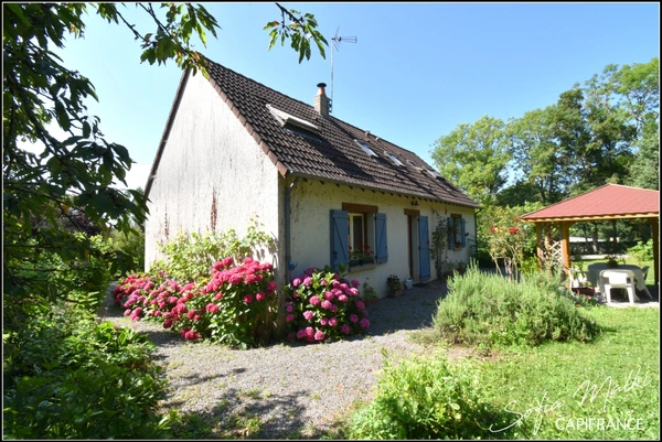 Dpt Indre (36), à vendre CHASSIGNOLLES maison 7 pièces   