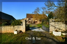 Maison à vendre 168 m² St Maur 5 pièces  (18) + dépendances + grand terrain + deuxième logement