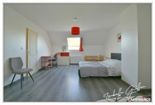 Dpt Cher (18), à vendre CHATEAUMEILLANT maison P5 de 135,2 m² - Terrain de 2 933 m² - Plain pied