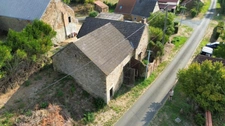Authentic stone house, 180 m² - Investors or renovation enthusiasts - LIGNEROLLES (36)