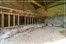 Authentic stone house, 180 m² - Investors or renovation enthusiasts - LIGNEROLLES (36)